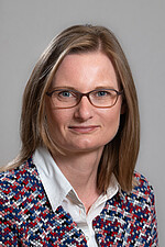 Portrait-Foto von Klosterkammer-Mitarbeiterin Eva Götting