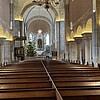 Blick im Mittelschiff der Stiftskirche Wunstorf in Richtung der Kanzel und des Hauptaltars.