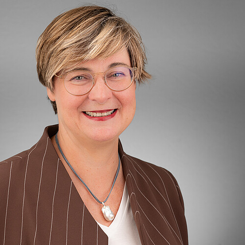 Portrait von Dr. Thela Wernstedt.